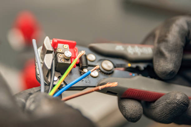 Best Electrical Troubleshooting Services  in Loves Park, IL